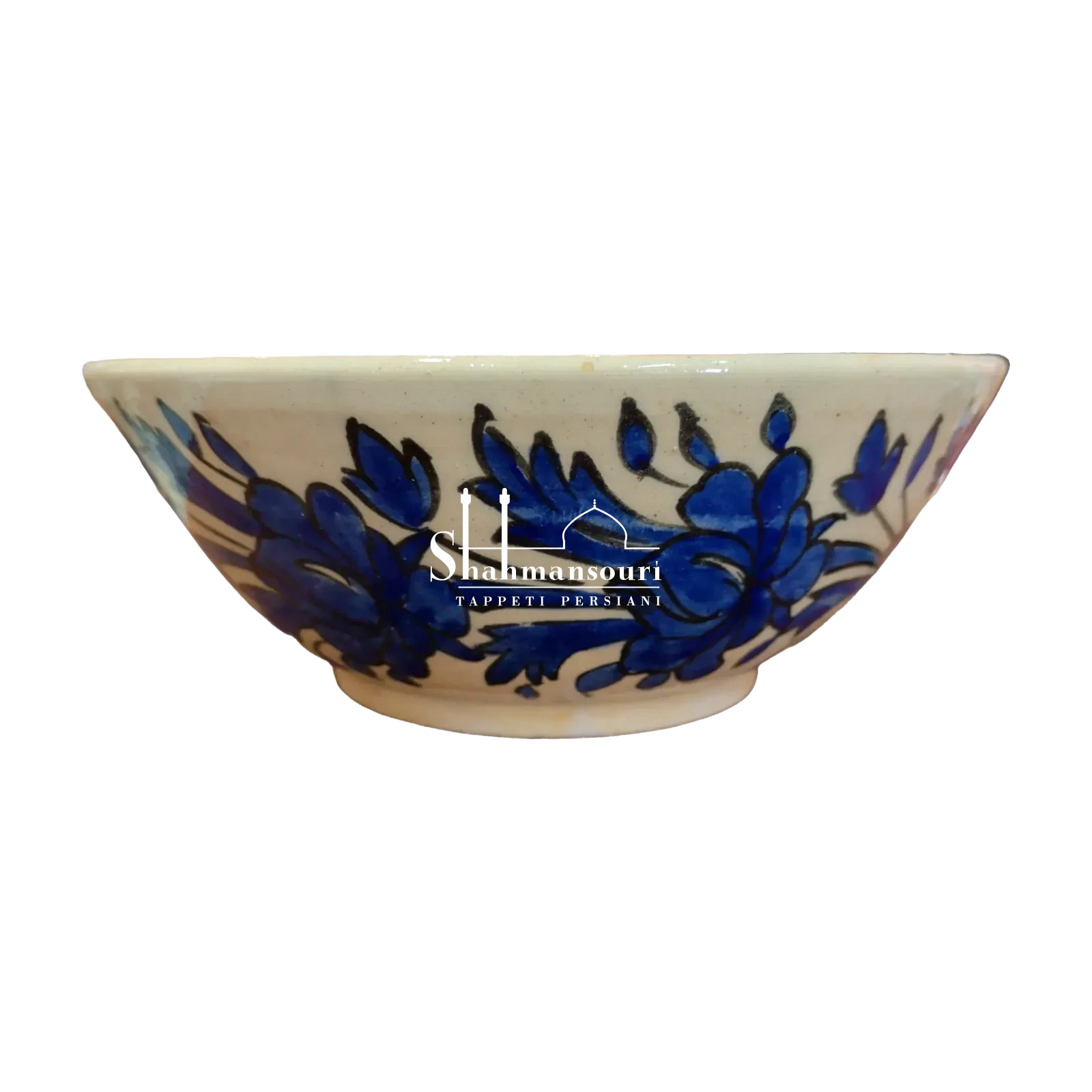 Coppa in maiolica con fiori e foglie blu dai contorni scuri su fondo color crema, bordo chiaro e piccolo piede circolare. - dettaglio 2