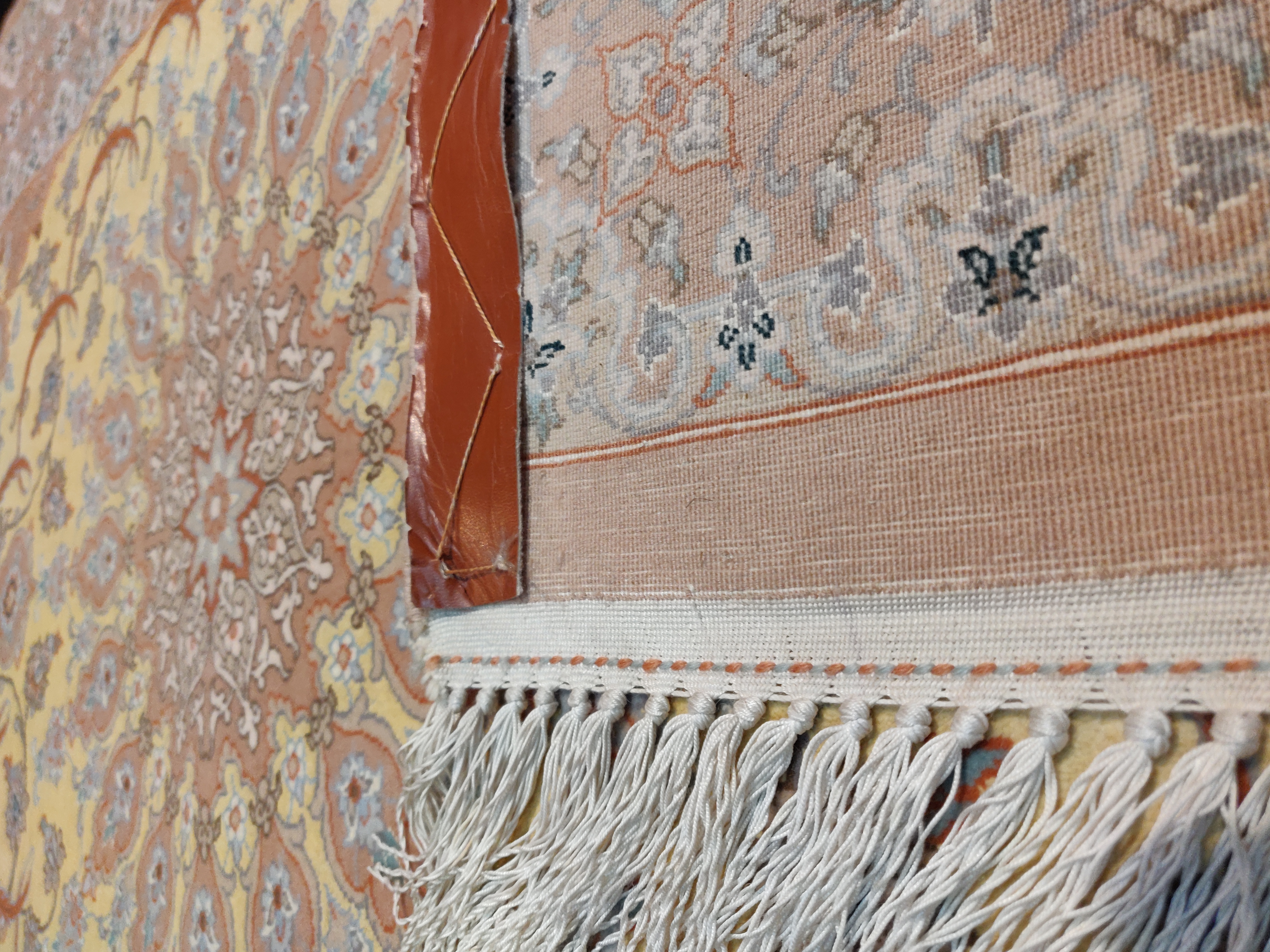 Tappeto persiano Isfahan firmato 130x85 con trama e ordito in seta e medaglione floreale - dettaglio 3