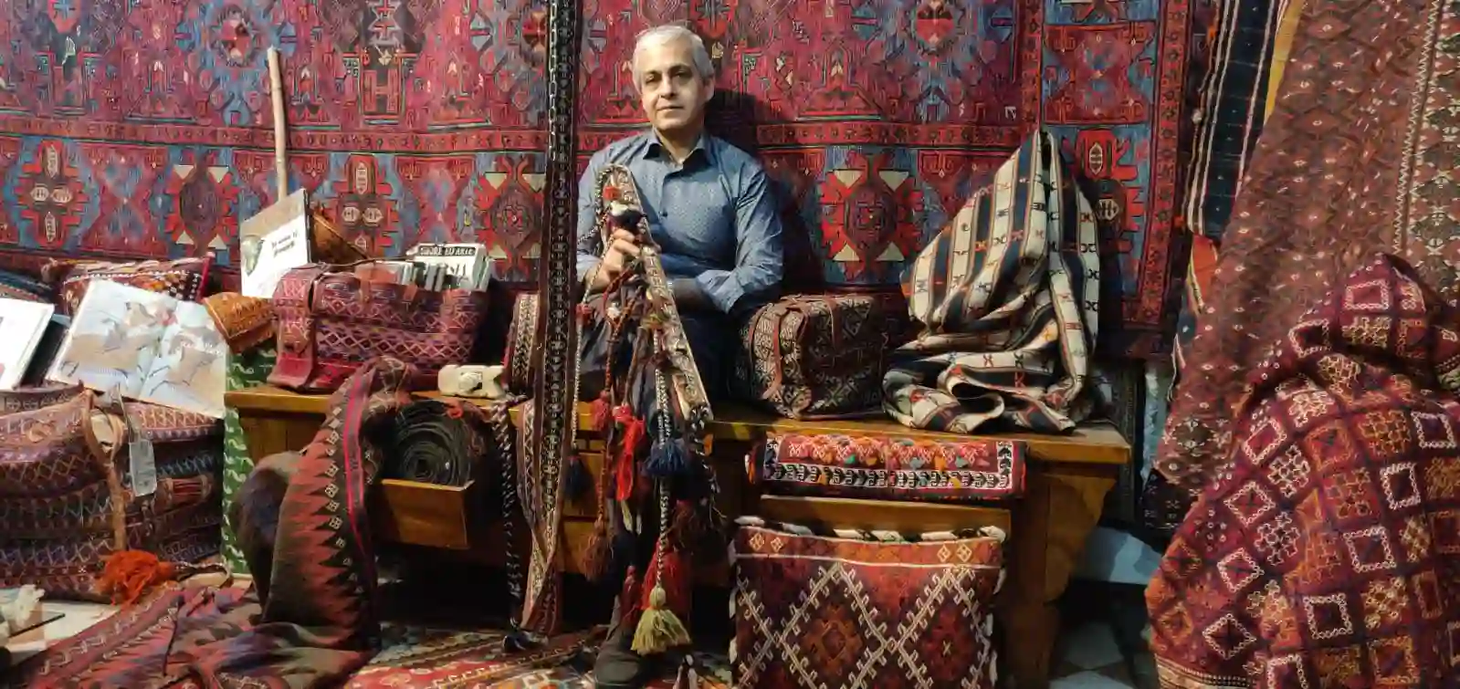 Ingresso Shahmansouri vicino al Duomo di Verona